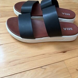MIA Black and Brown Slide Sandals